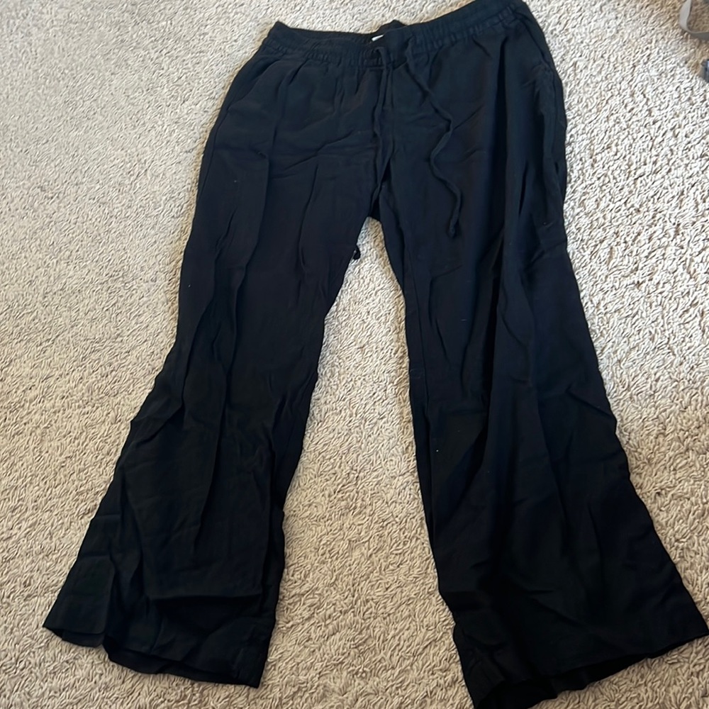 Black linen pants from Old Navy